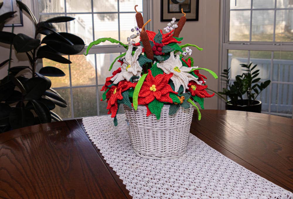 Recycle your Poinsettia and Holly crochet into an awesome holiday decor 7 Poinsettia and Holly crochet