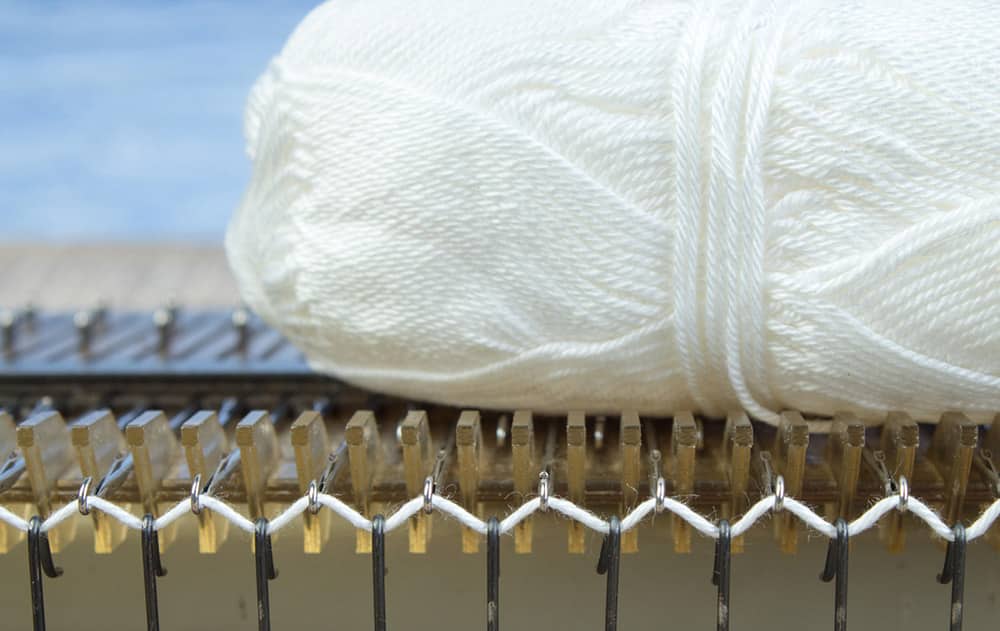 Knitting vs Crochet. What's the difference? 3 Home Knitting Machine