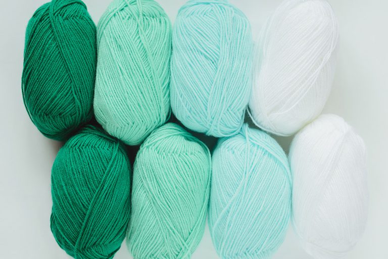 what-is-acrylic-yarn-lyns-crafts