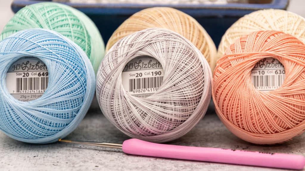 We review Lizbeth Crochet Threads, a tatting thread for crochet